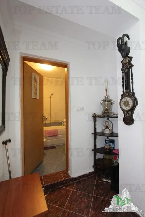 Apartamento en Venta en Budva, Montenegro - foto 11