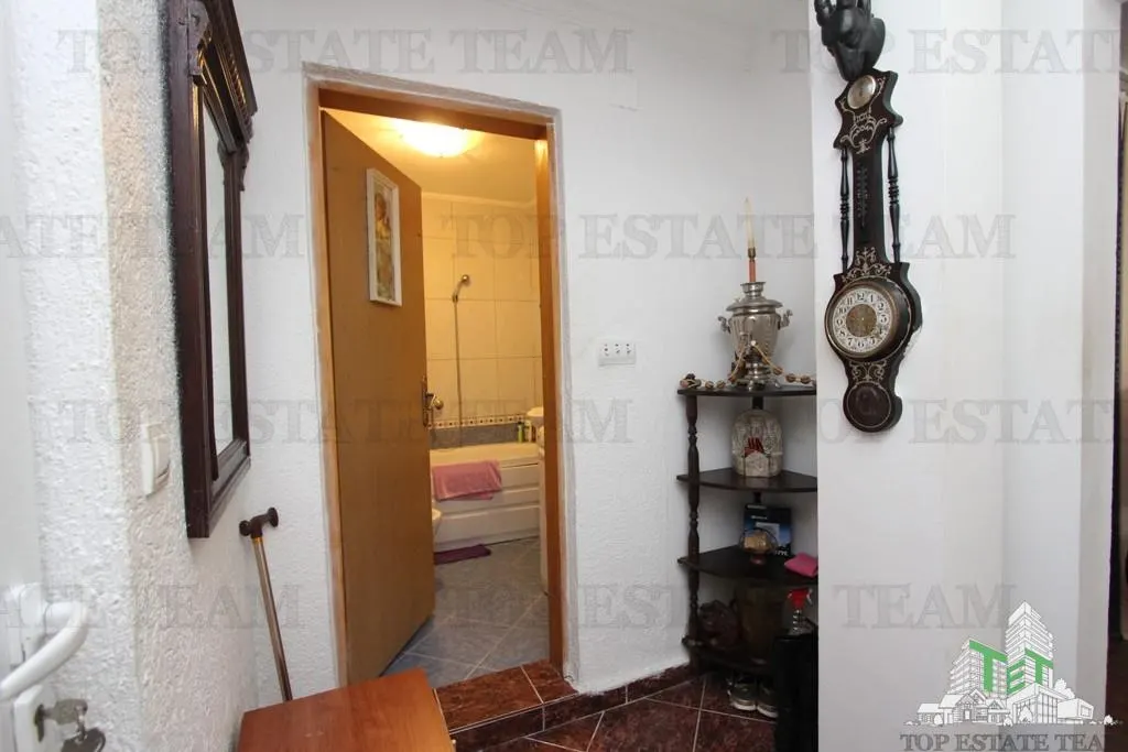 Apartamento en Venta en Budva, Montenegro - foto 10