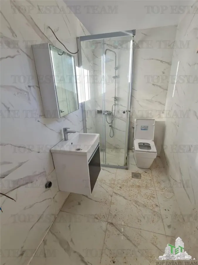 Apartamento en Venta en Tivat, Montenegro - foto 4