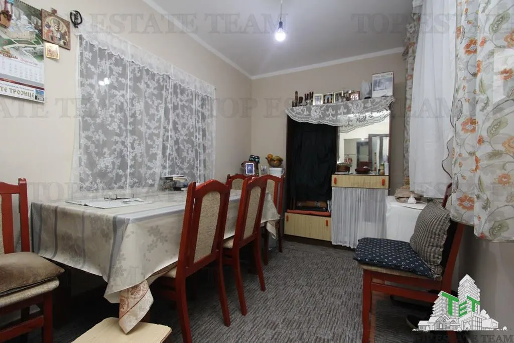 Villa for Sale in Herceg-Novi, Montenegro - foto 1