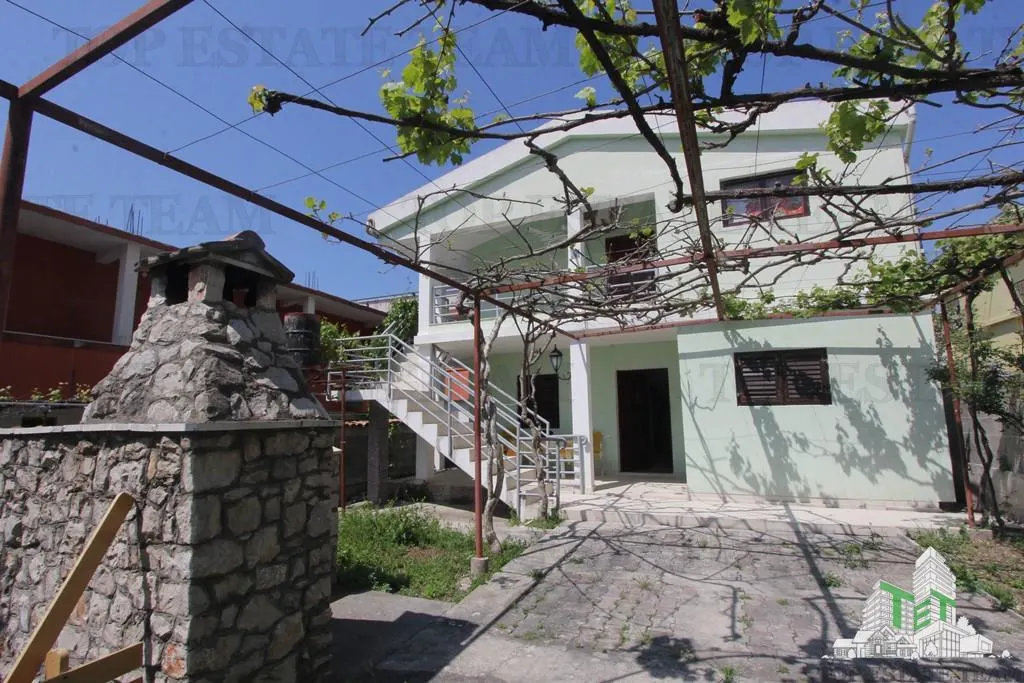 Villa en Venta en Bar, Montenegro - foto 12