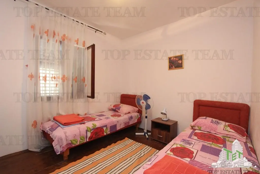 Villa en Venta en Bar, Montenegro - foto 8