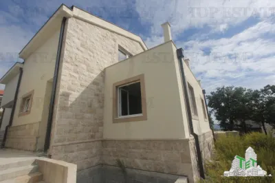 Villa for Sale in Herceg-Novi, Montenegro - foto 15