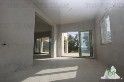 Villa for Sale in Herceg-Novi, Montenegro - foto 3