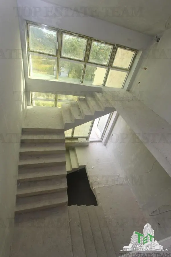 Villa for Sale in Herceg-Novi, Montenegro - foto 21