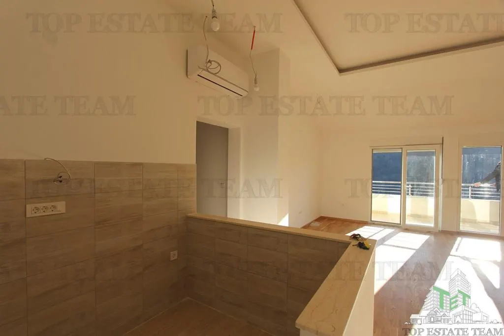 Apartamento en Venta en Herceg-Novi, Montenegro - foto 18