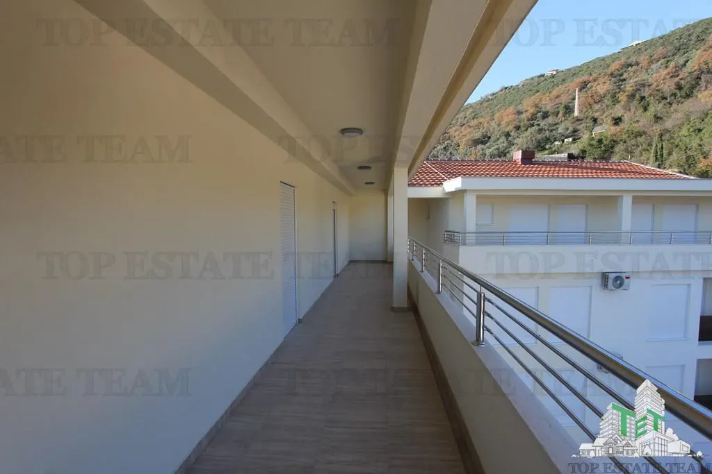 Apartamento en Venta en Herceg-Novi, Montenegro - foto 5