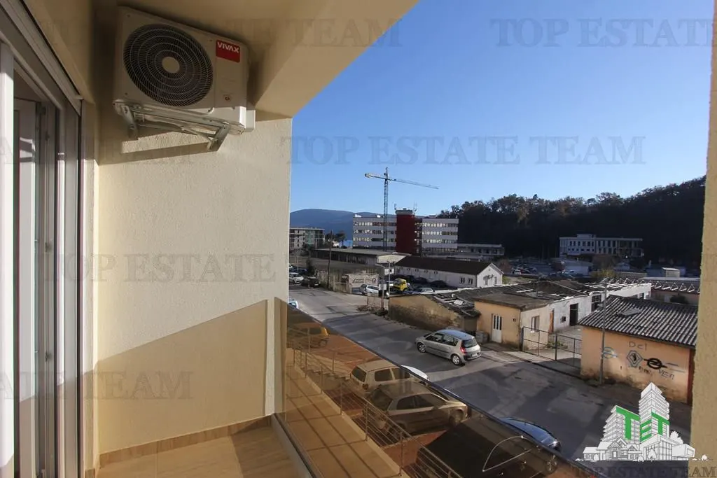 Apartamento en Venta en Herceg-Novi, Montenegro - foto 8