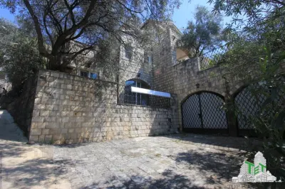 Villa en Venta en Budva, Montenegro - foto 2
