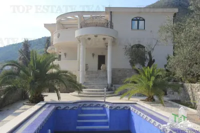 Villa en Venta en Budva, Montenegro - foto 5