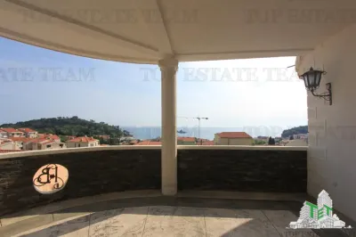 Villa en Venta en Budva, Montenegro - foto 9