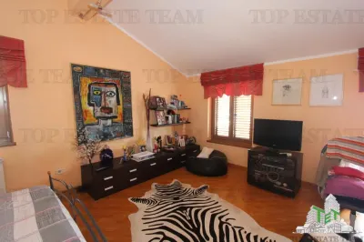 Villa en Venta en Kotor, Montenegro - foto 4