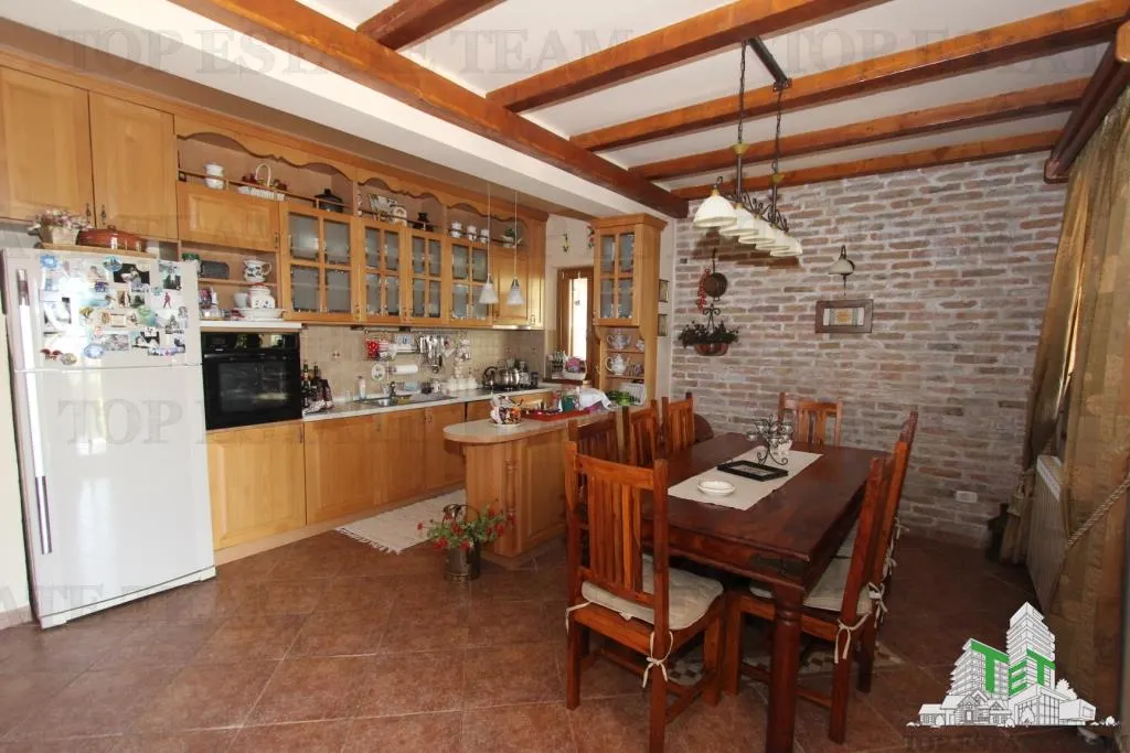Villa en Venta en Kotor, Montenegro - foto 10