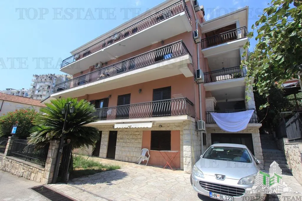 Hôtel à Vendre à Herceg-Novi, Monténégro - foto 1