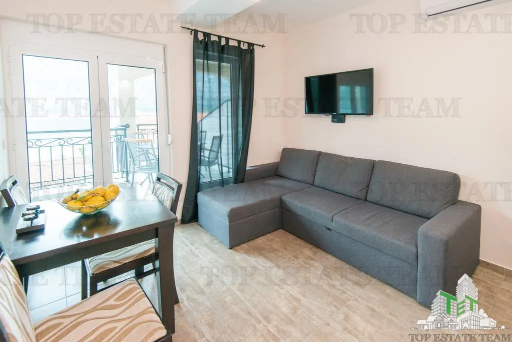 Villa en Venta en Kotor, Montenegro - foto 2