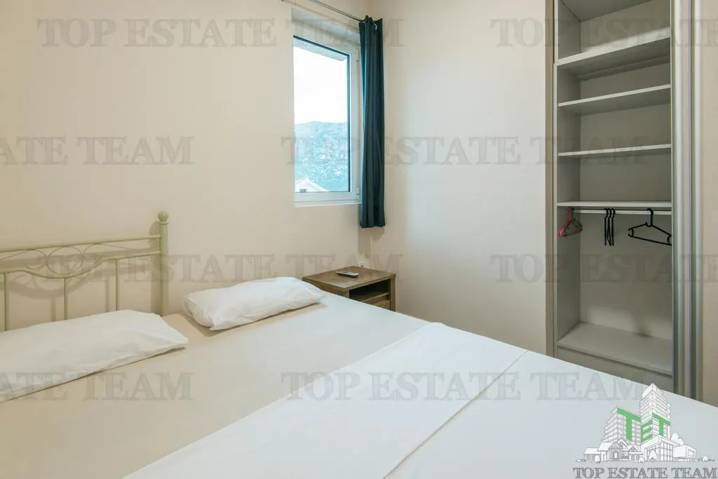 Villa en Venta en Kotor, Montenegro - foto 4