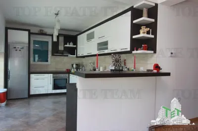 Villa en Venta en Kotor, Montenegro - foto 7