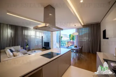 Apartment for Sale in Budva, Montenegro - foto 3