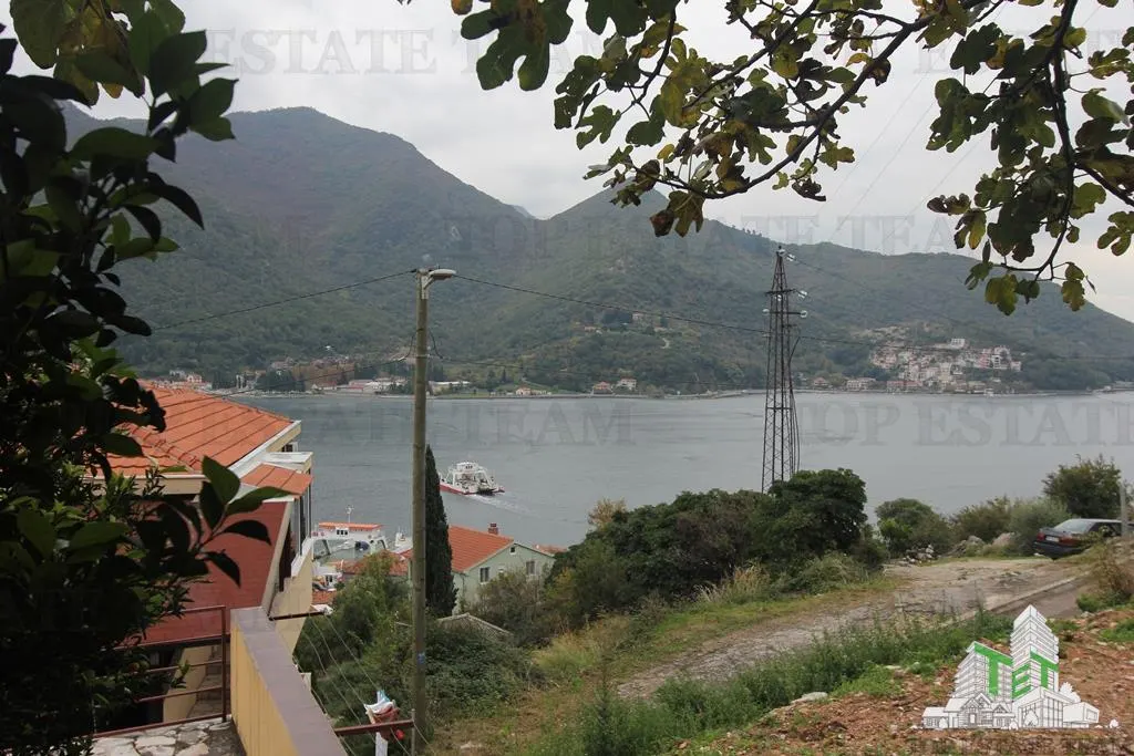 Villa for Sale in Herceg-Novi, Montenegro - foto 1