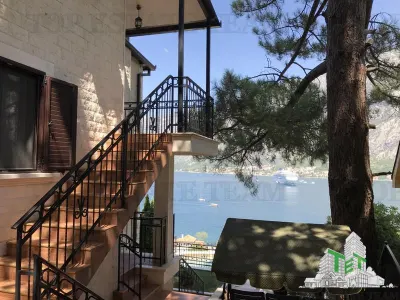 Villa for Sale in Kotor, Montenegro - foto 2