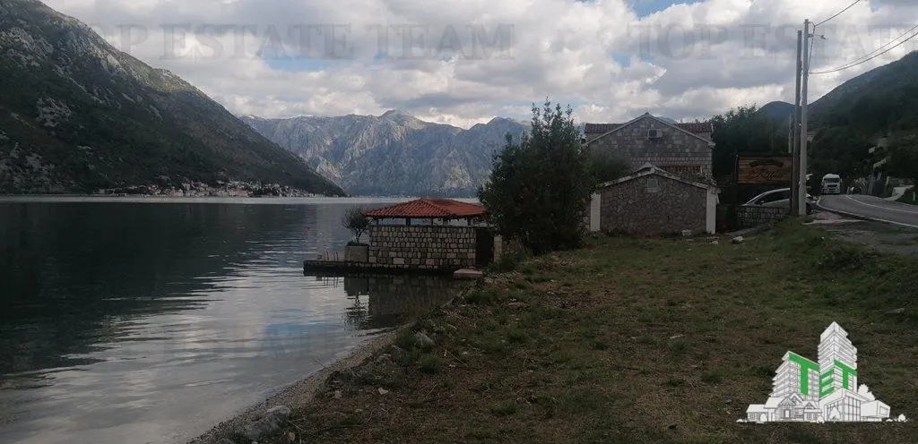 Villa en Venta en Kotor, Montenegro - foto 18