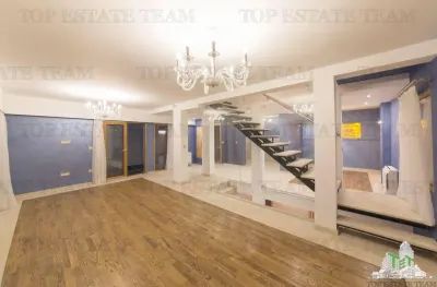 Villa en Venta en Tivat, Montenegro - foto 2