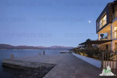 Villa en Venta en Tivat, Montenegro - foto 9