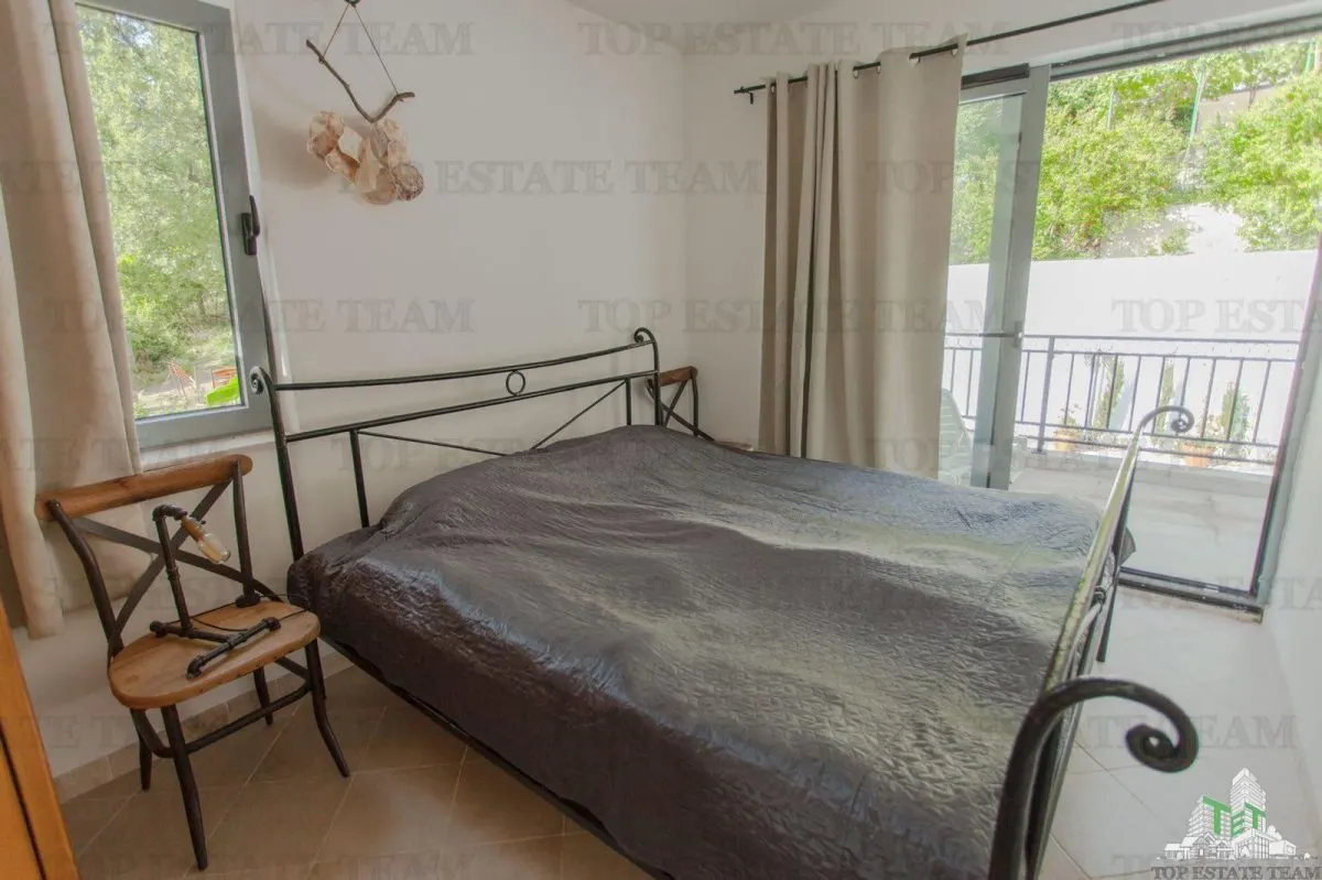 Apartment for Sale in Kotor, Montenegro - foto 12