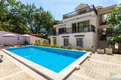 Apartment for Sale in Kotor, Montenegro - foto 10