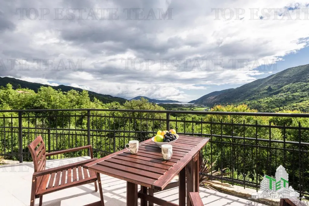 Villa for Sale in Herceg-Novi, Montenegro - foto 4