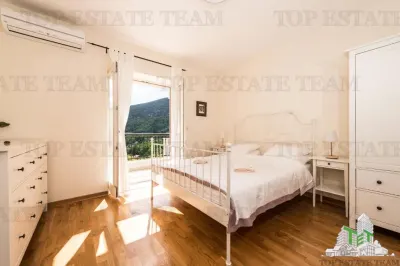 Villa for Sale in Herceg-Novi, Montenegro - foto 7