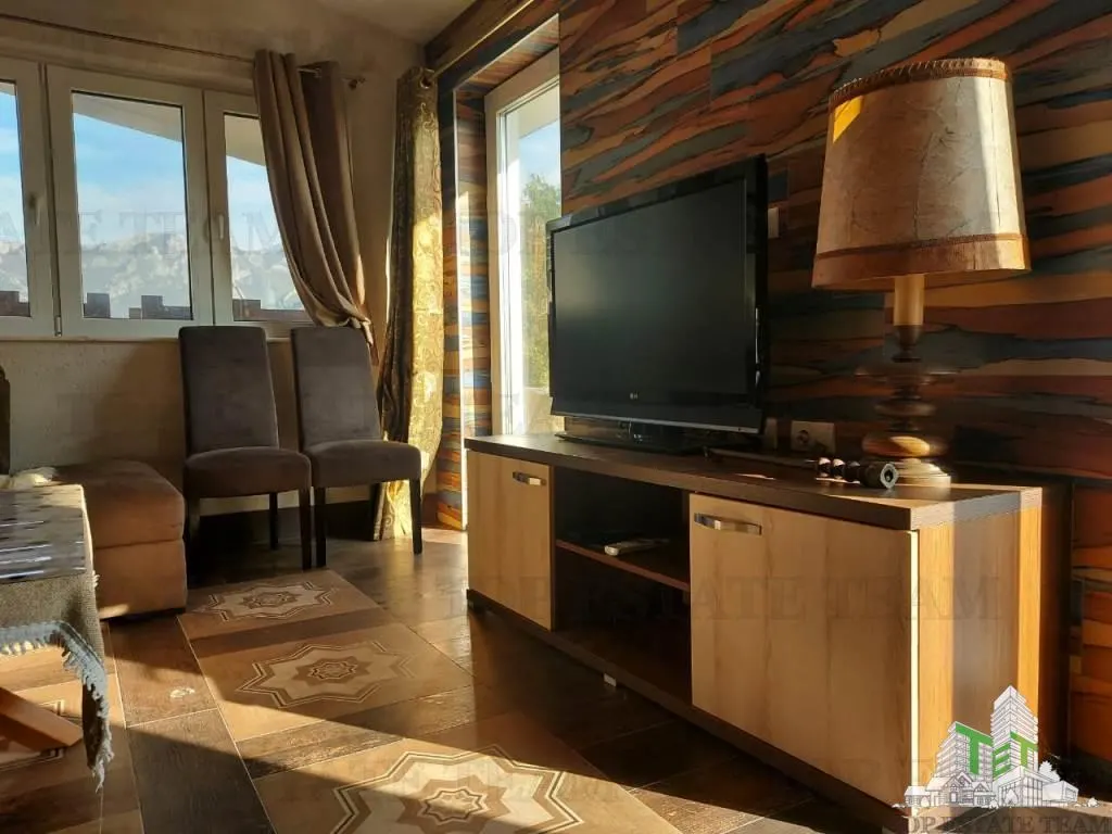 Villa en Venta en Bar, Montenegro - foto 3