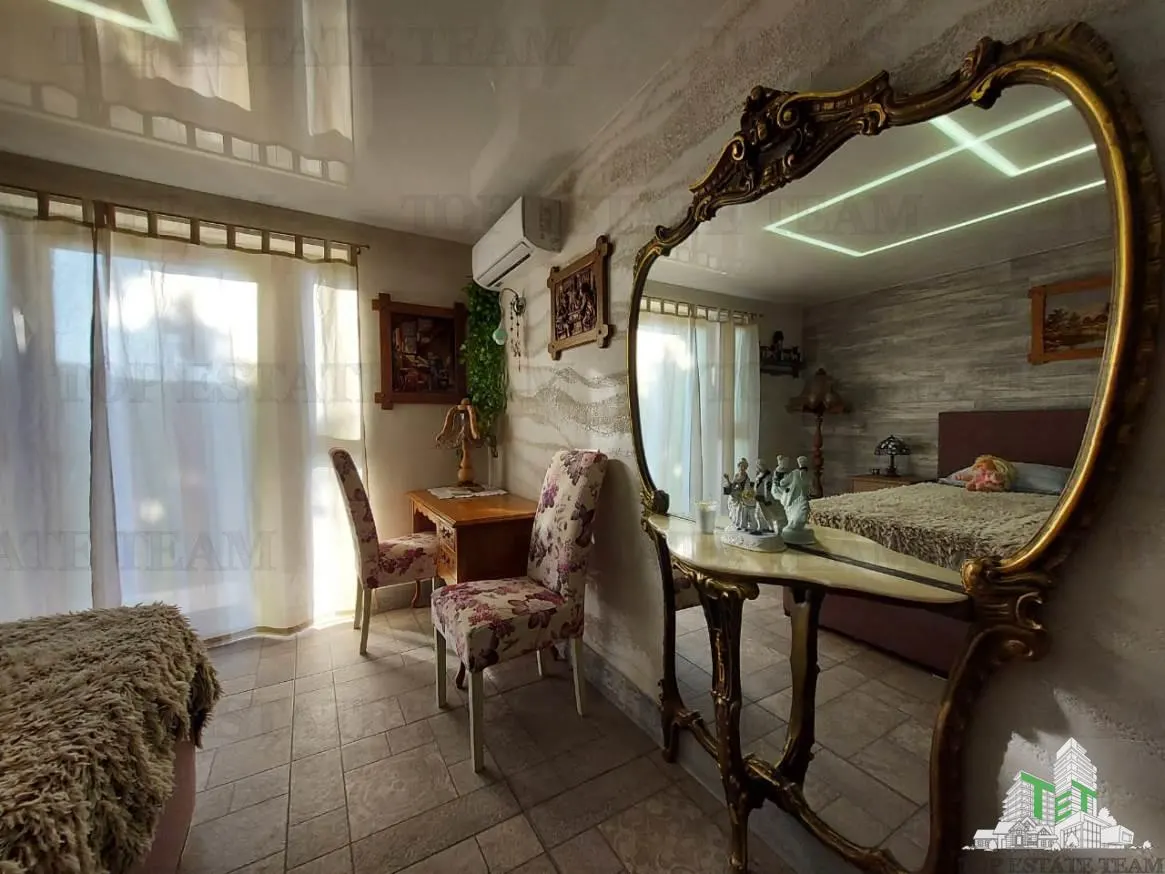 Villa en Venta en Bar, Montenegro - foto 5