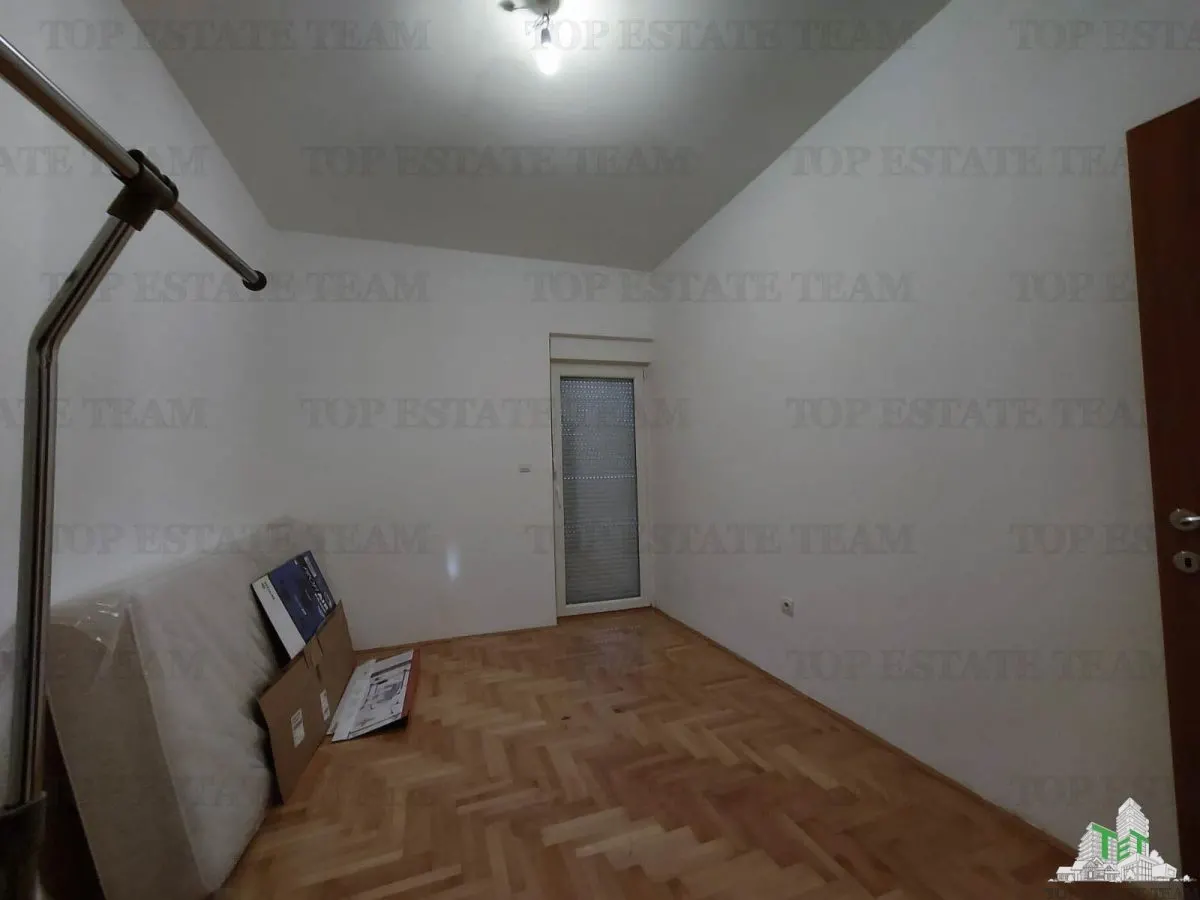 Apartment for Sale in Herceg-Novi, Montenegro - foto 9