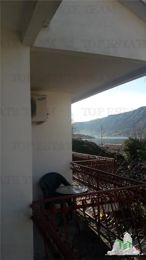 Villa for Sale in Kotor, Montenegro - foto 4