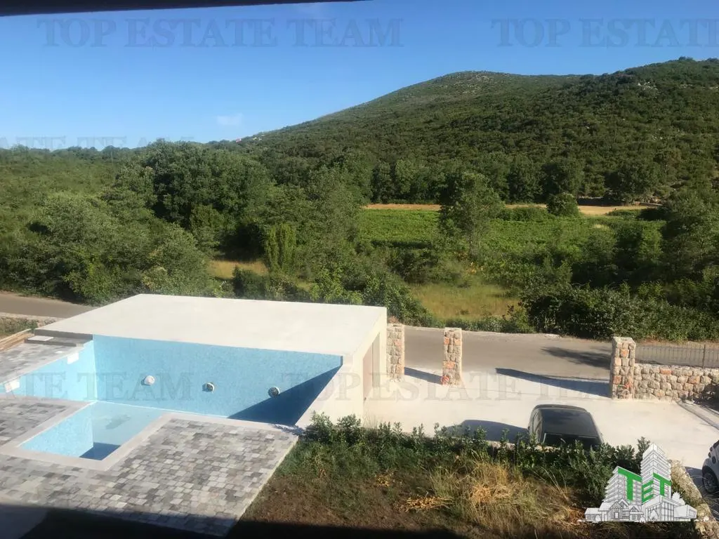 Villa for Sale in Kotor, Montenegro - foto 4