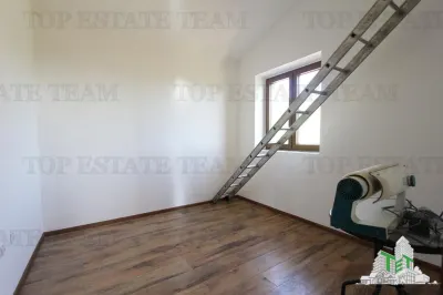 Villa en Venta en Budva, Montenegro - foto 12