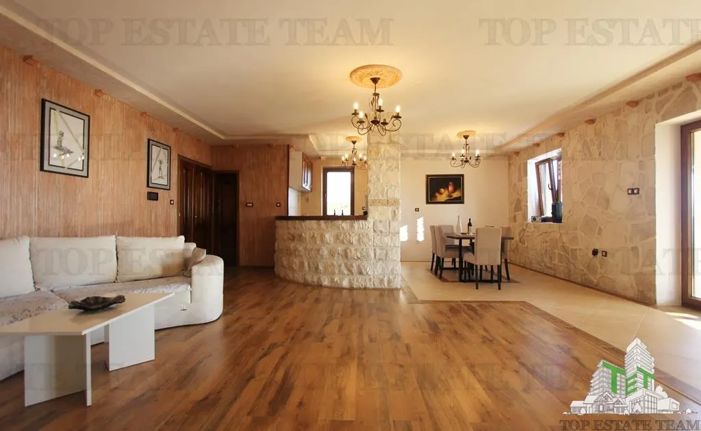 Villa en Venta en Budva, Montenegro - foto 22
