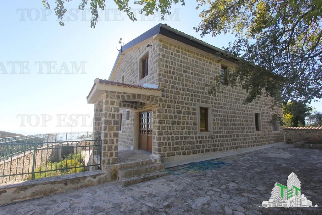 Villa en Venta en Budva, Montenegro - foto 4