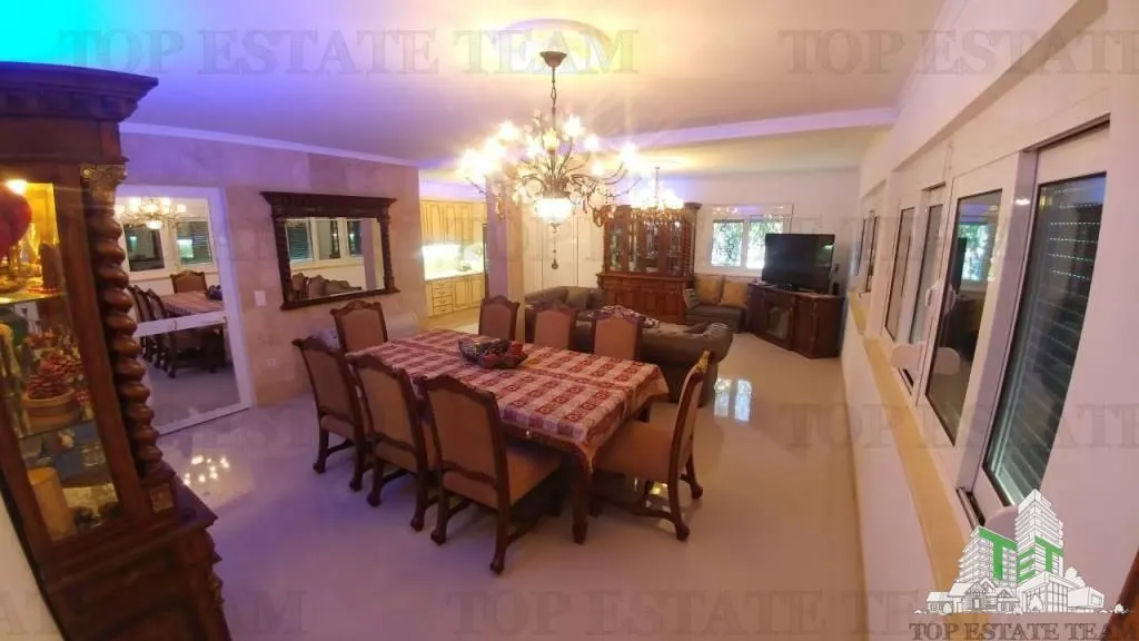 Villa for Sale in Bar, Montenegro - foto 1