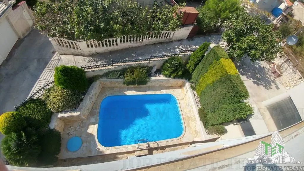 Villa for Sale in Bar, Montenegro - foto 2