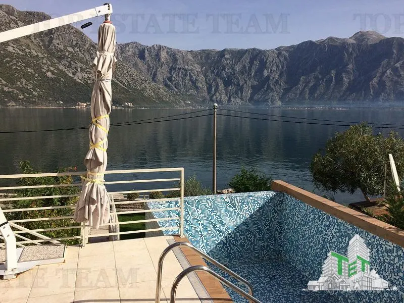 Villa en Venta en Kotor, Montenegro - foto 12