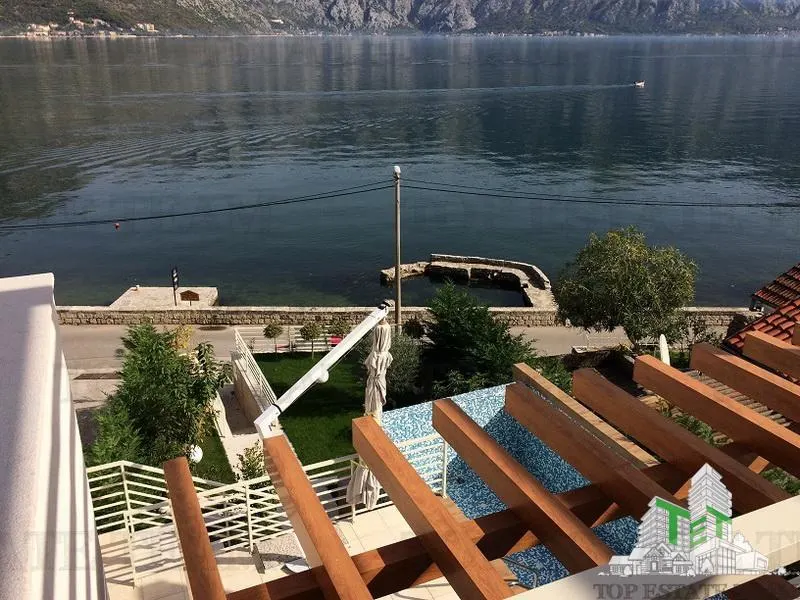 Villa en Venta en Kotor, Montenegro - foto 15