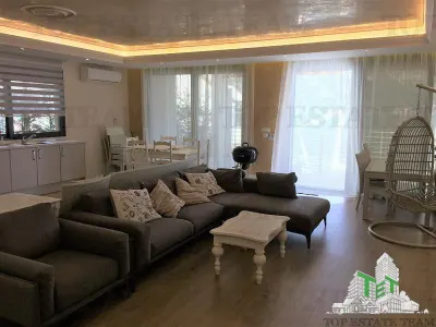 Villa en Venta en Kotor, Montenegro - foto 3