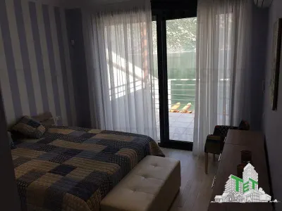 Villa en Venta en Kotor, Montenegro - foto 5