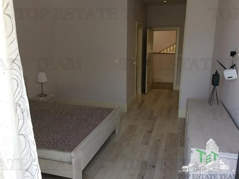 Villa en Venta en Kotor, Montenegro - foto 8