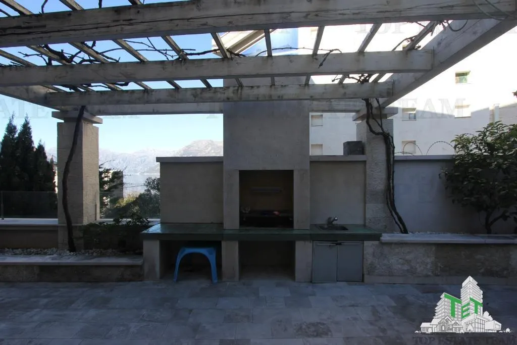 Apartment for Sale in Kotor, Montenegro - foto 14