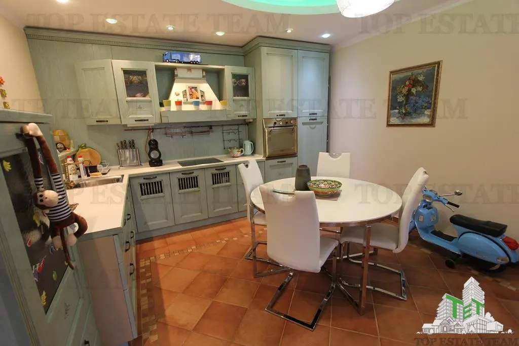 Villa à Vendre à Kotor, Monténégro - foto 3