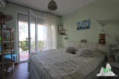 Villa à Vendre à Kotor, Monténégro - foto 6
