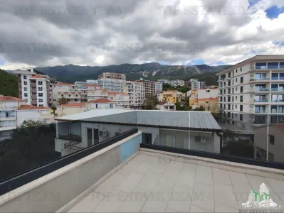 Appartement à Vendre à Budva, Monténégro - foto 11